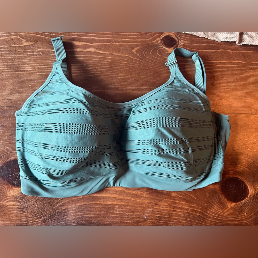 Le Mystere Sports Bra 36G